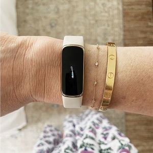 Fitbit Luxe BNIB!